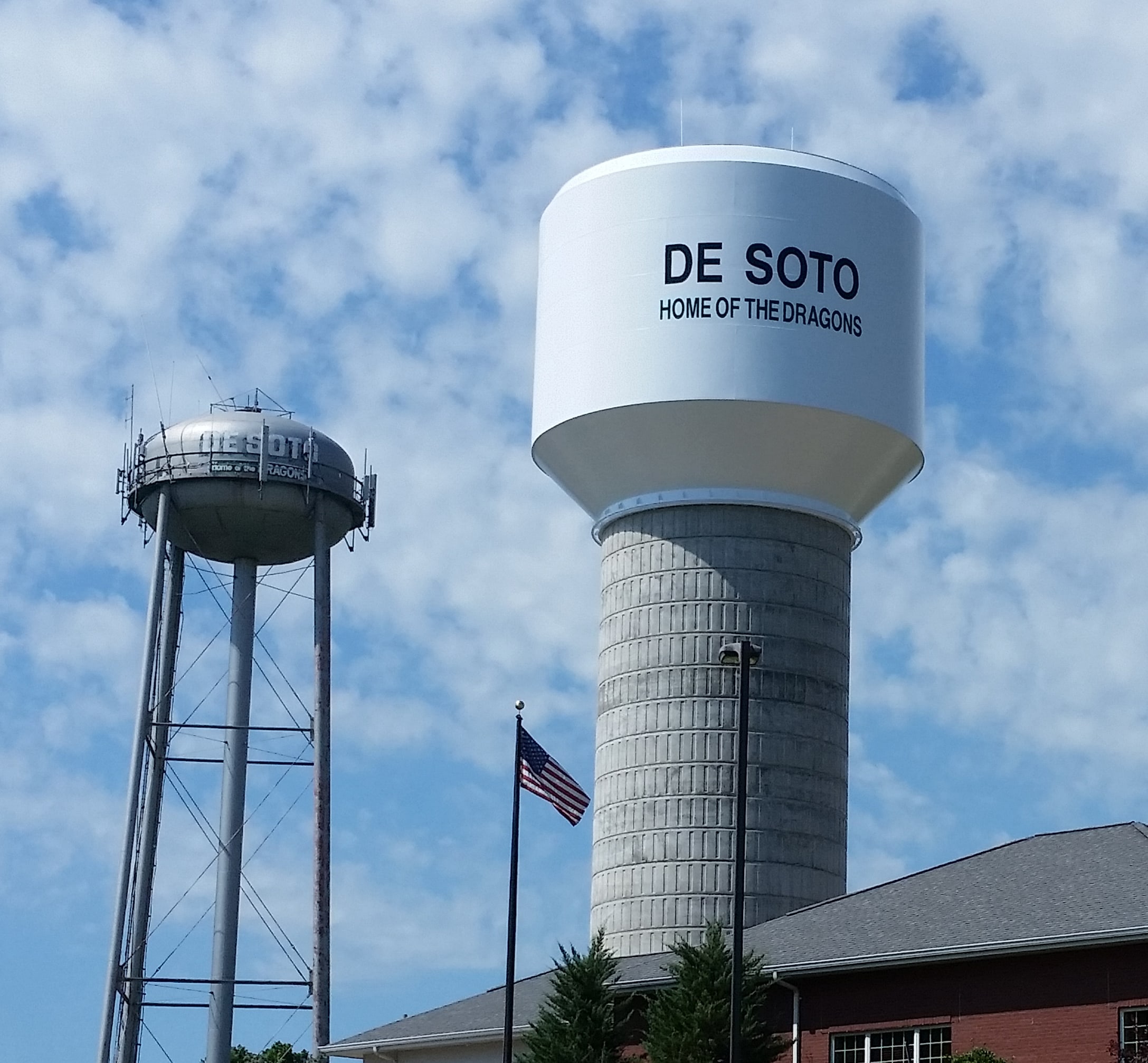 Elevated Water Storage Tank, City of De Soto
