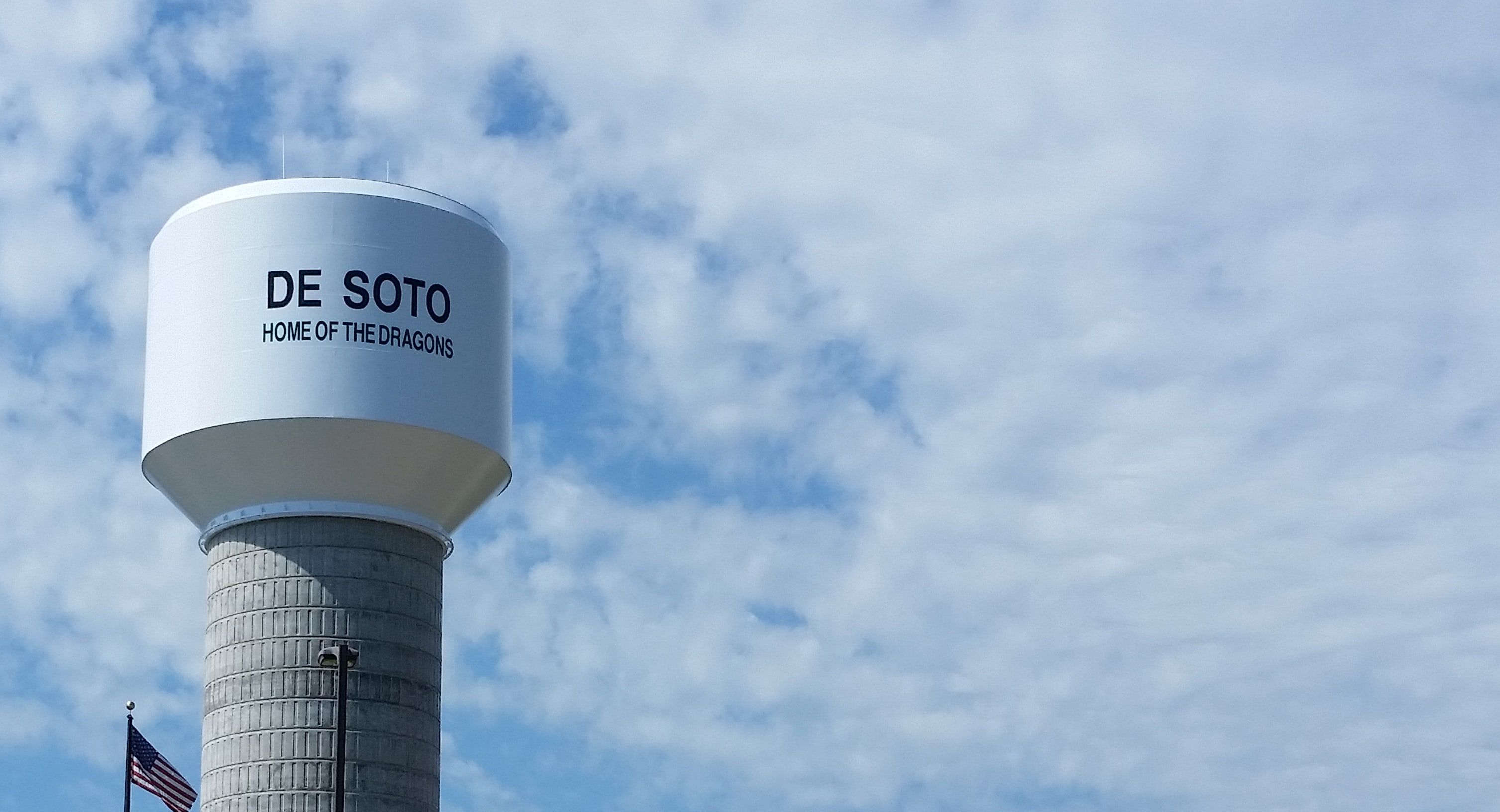 Elevated Water Storage Tank, City of De Soto, Horizontal